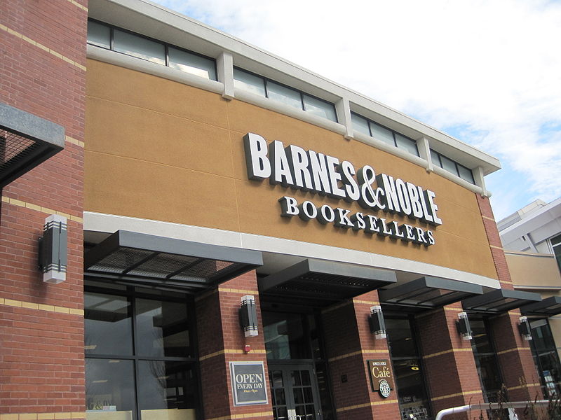 Picture of the exterior of a Barnes & Noble Booksellers